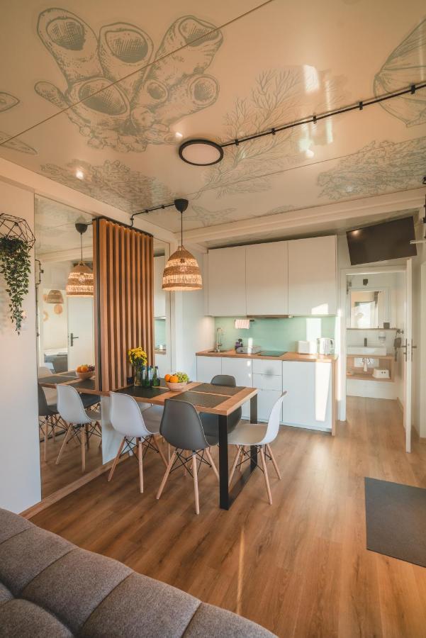 Rresort - Domki Z Krytym I Podgrzewanym Basenem, Sauna, Wifi, Parking W Cenie! Rewal Dış mekan fotoğraf