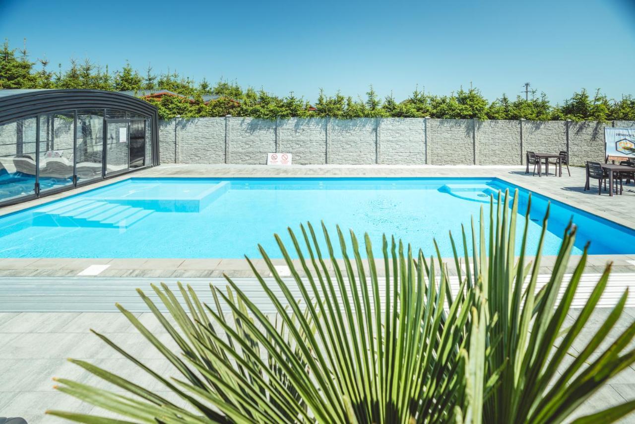 Rresort - Domki Z Krytym I Podgrzewanym Basenem, Sauna, Wifi, Parking W Cenie! Rewal Dış mekan fotoğraf
