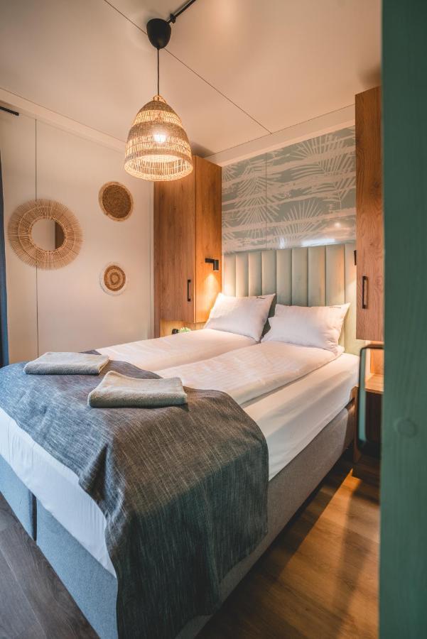 Rresort - Domki Z Krytym I Podgrzewanym Basenem, Sauna, Wifi, Parking W Cenie! Rewal Dış mekan fotoğraf