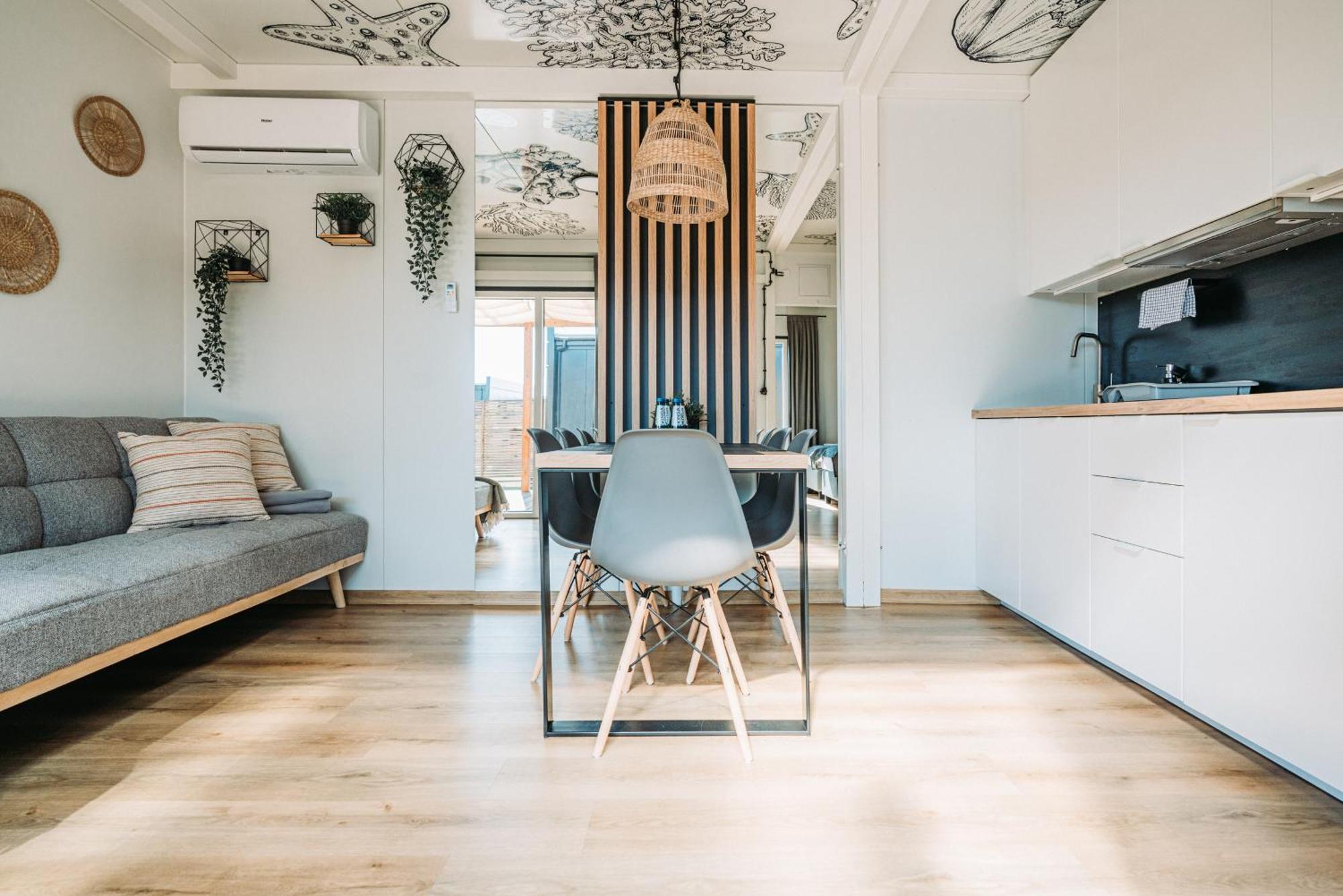 Rresort - Domki Z Krytym I Podgrzewanym Basenem, Sauna, Wifi, Parking W Cenie! Rewal Dış mekan fotoğraf